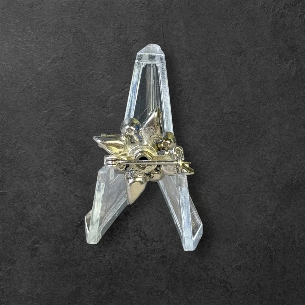 194. Vintage Blue Rhinestone Starburst‎ Brooch Fashion Jewelry
